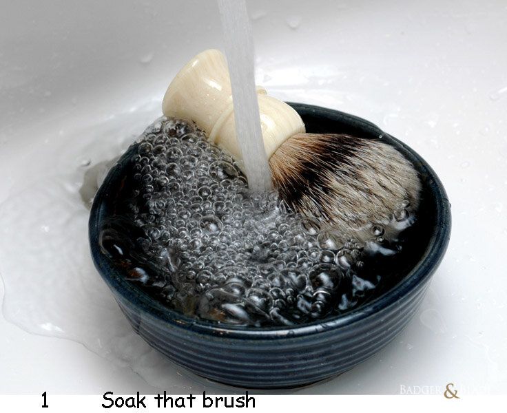 シェービングソープの泡立ちを良くする方法