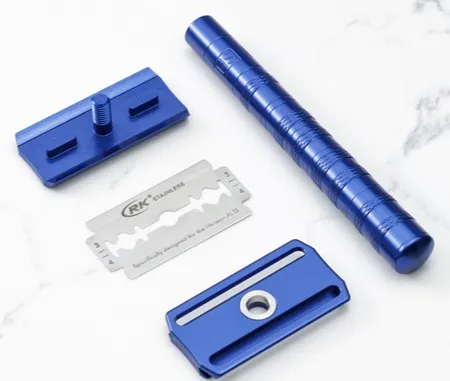 RazoRock DAILY ( GROOVED PLUS "+" with SUPER HALO Handle)