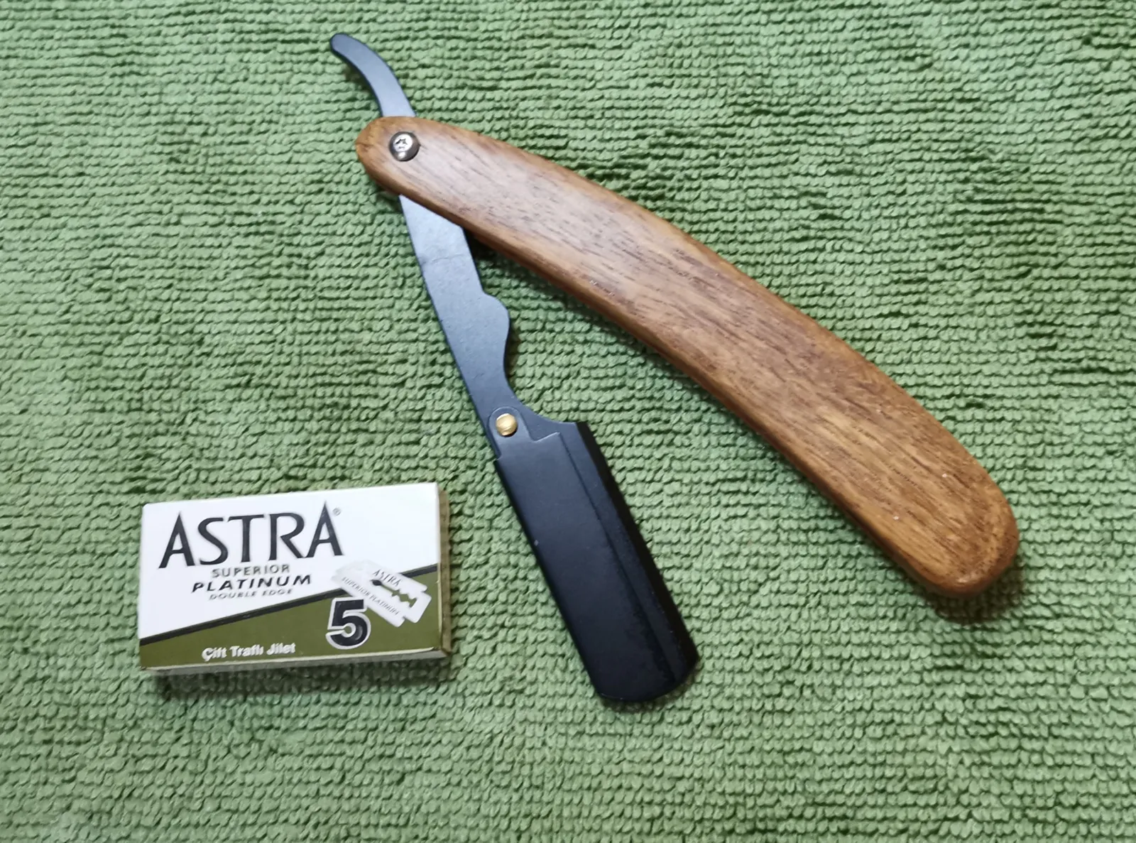 ストレートレザー